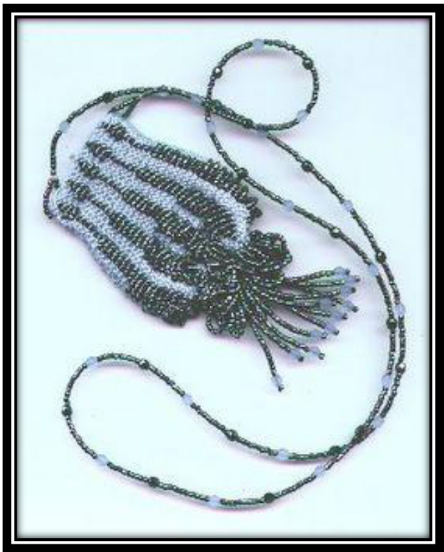 Anastasia Amulet Bag Pattern: Beaded Knitting Design by S. Debra Santaniello (Copyright 2001) pattern preview