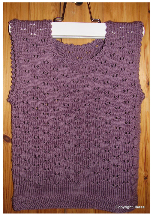 Signe Summer Top Knitting Pattern: Mossseed Stitch Women's Garment with Merino Yarn pattern preview