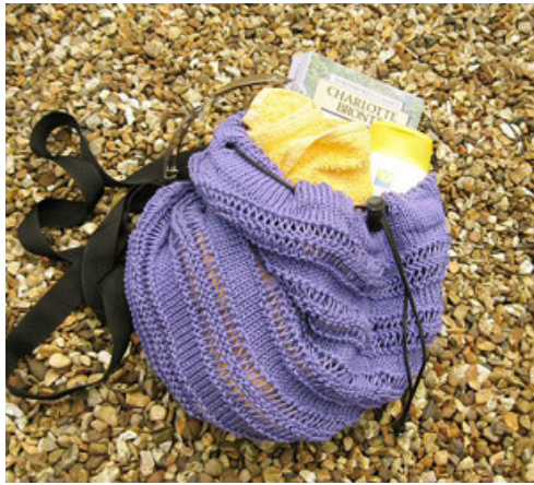 Traeth Beach Bag Knitting Pattern by Amy Pickard - A Stretchy Cotton DK Design pattern preview