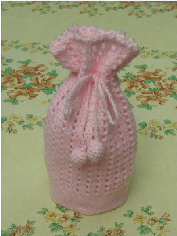 Free Amigurumi Bag Pattern with Gift Wrapping Design: 'Tasche als Geschenkverpackung Hakelanleitung' by K and J Dolls pattern preview