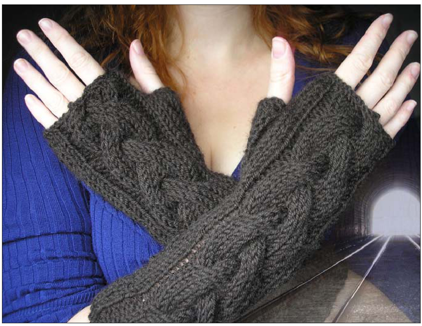 Ghost Train Gloves Knitting Pattern: A Step-by-Step Guide with Cable Techniques and Customization Options pattern preview