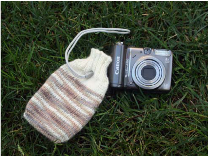 Customizable Camera Sock Knitting Pattern with Adjustable Strap Accommodation for Various Camera Models pattern preview