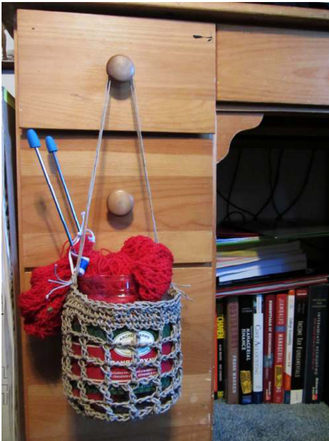 Crochet Bucket Basket Pattern Using Hemp Cord or Worsted Weight Yarn with Handle Tutorial pattern preview