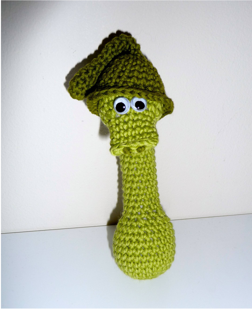 Crochet Pattern for Rattlesnake Toy with Safety Features for Babies, Including Body, Head, and Hat Designs pattern preview