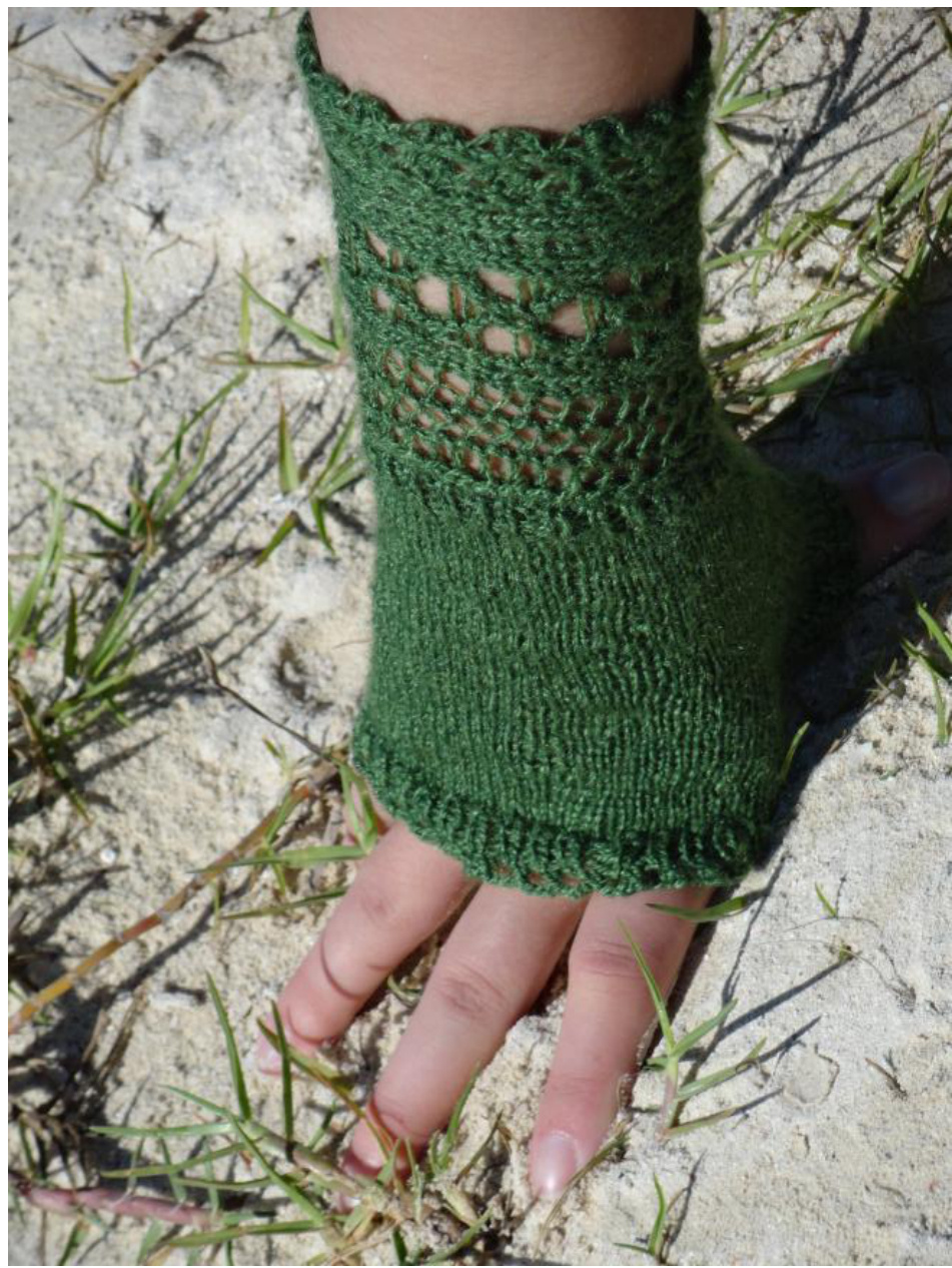 Seaweed Lace Mitts Knitting Pattern by Sarah Whitehill - Women's Handwear with Merino Silk Laceweight Yarn pattern preview