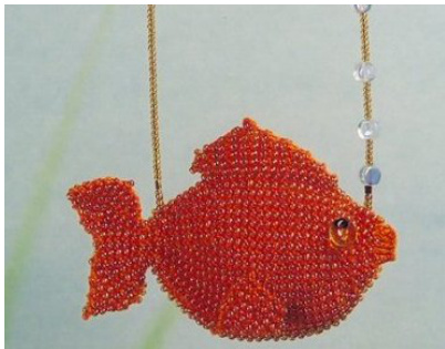 Beaded Goldfish Pendant Bag Pattern: Knitting Techniques and Instructions for a Whimsical Fish-Shaped Accessory pattern preview