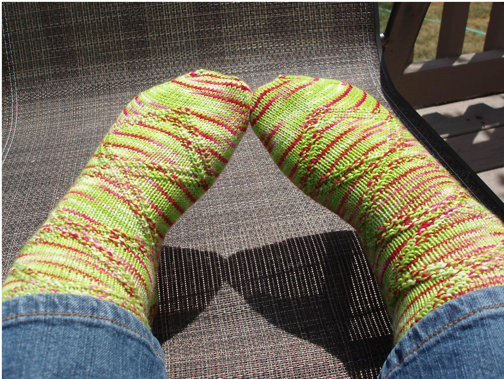 Customizable Sock Pattern with Texture Chart and Adjustable Circumference for Various Sizes pattern preview