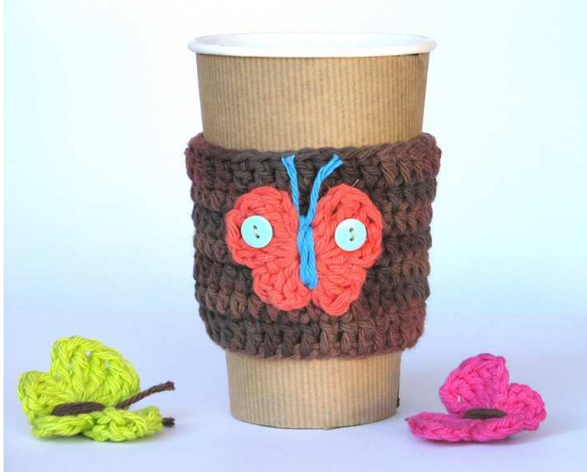 Coffee Cozy Crochet Pattern Tutorial by Eva's Studio for Customizable 16oz Paper Coffee Cups and Home Glasses pattern preview