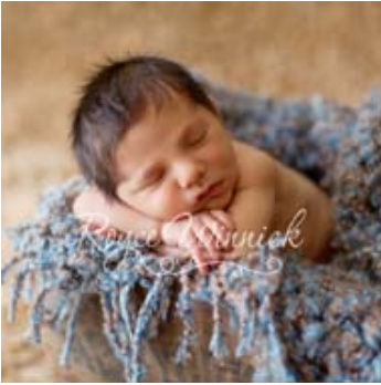 Easy Crochet Fringed Baby Blanket Pattern for Beginners with Photo Prop Ideas and Customizable Sizes pattern preview