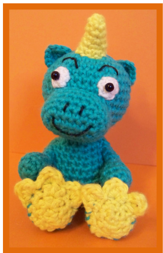 Amigurumi Babydragon Dante Crochet Pattern with Detailed Instructions and Materials List pattern preview