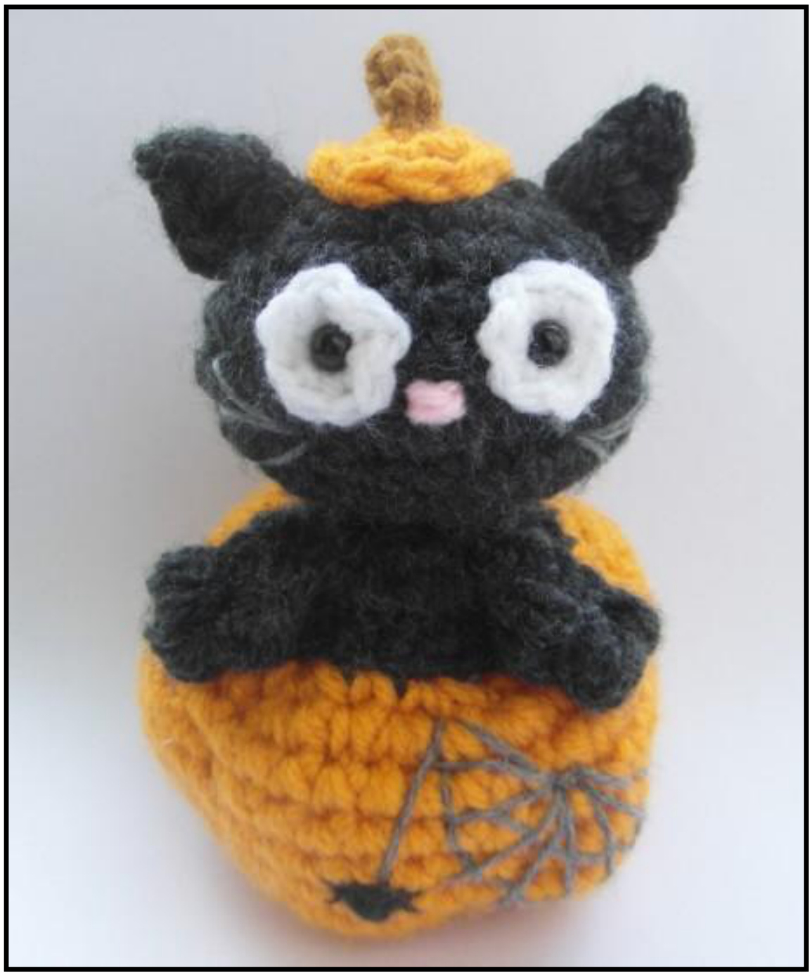 Crochet Pattern for Ronnie the Halloween Cat by Justyna Kacprzak - Cute and Kaboodle pattern preview