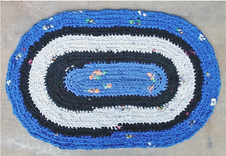 Tarnation Oval Rug Crochet Pattern: Recycle T-Shirts into a Durable, Washable Home Decor Item pattern preview