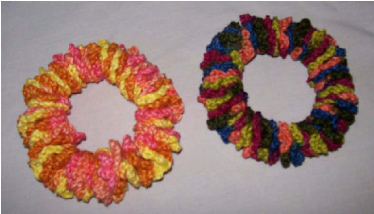 Spiral Ruffled Scrunchie Crochet Pattern by Mimi Santiago Alelis - Easy Skill Level pattern preview