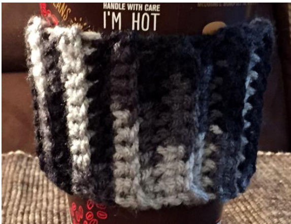 Easy Ribbed Coffee Cup Sleeve Crochet Pattern with Detailed Instructions and Materials List pattern preview