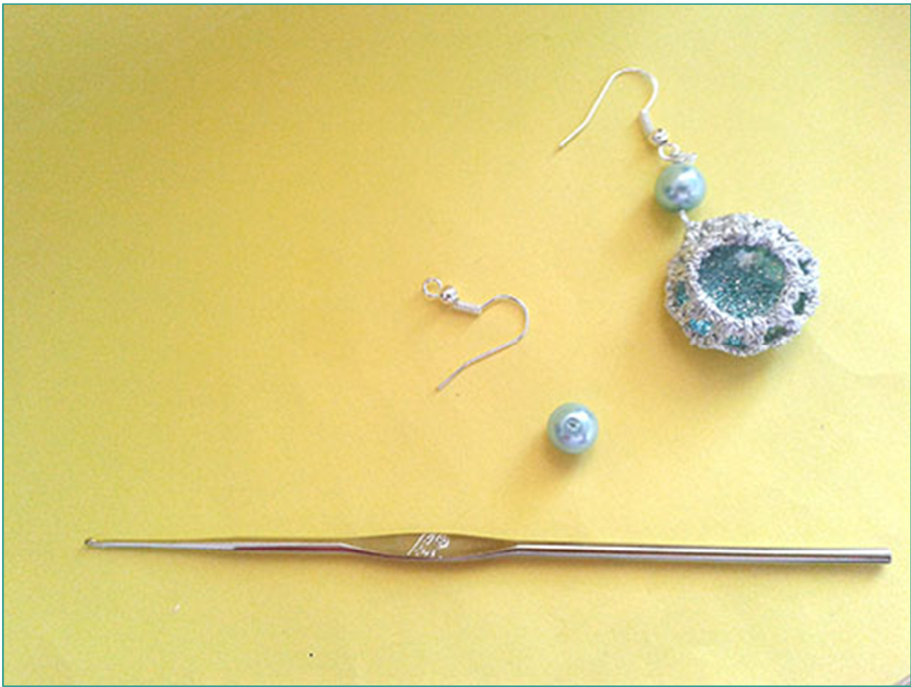 Crafting Elegant Jeweled Earrings: A Step-by-Step Guide with Detailed Instructions and Materials List pattern preview