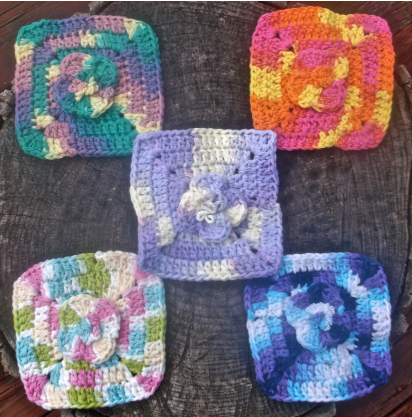 Crochet Pattern for Loopy Clover Square by DYE L0T23 - Medium Weight Cotton, Easy Skill Level, 5 Inches Finished pattern preview