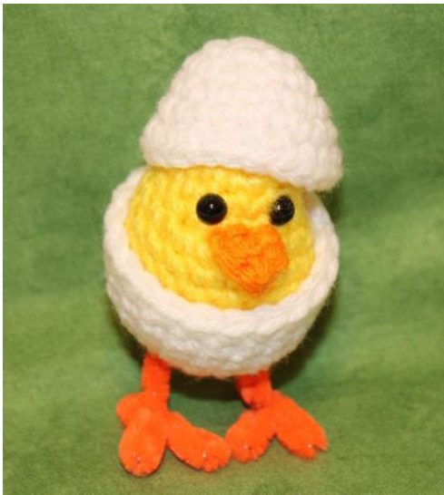 Poussin dans son Œuf - Un Patron de Tricot Amigurumi Détaillé pour Créer un Adorable Poussin en Peluche pattern preview