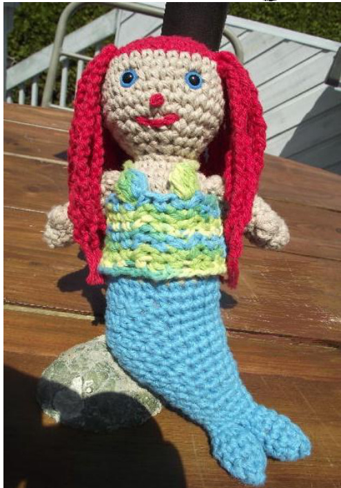 Amigurumi Sirene Crochet Pattern: Detailed Instructions and Materials List pattern preview