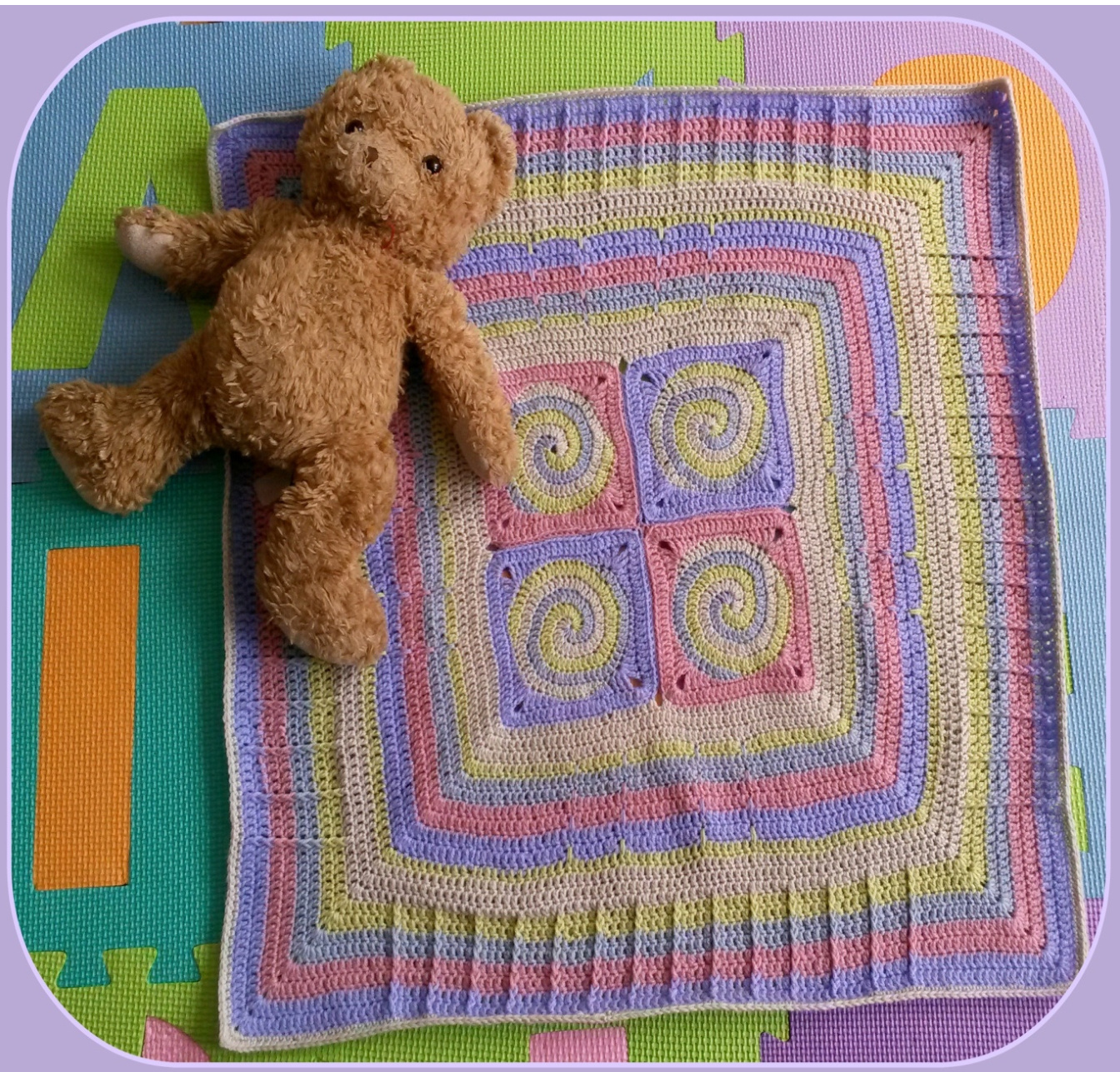 Mrs U Makes: Apphia Blanket - A Colorful Crochet Pattern for Your Little One pattern preview